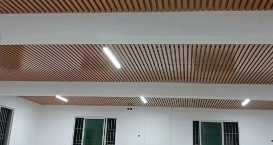 室內(nèi)吊頂選什么材料？3大場(chǎng)景適配方案幫你選