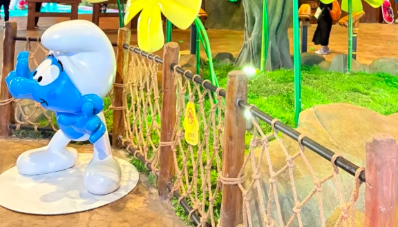 藍精靈主題樂園游樂項目：破解落地痛點，還原童話場景