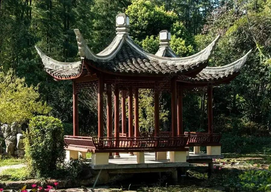 古代涼亭定制：古建韻味難還原？這樣落地更顯質(zhì)感